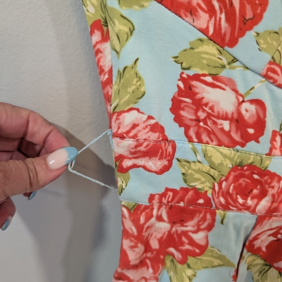 Floral Cap Sleeve Dress - Picture 3 of 13